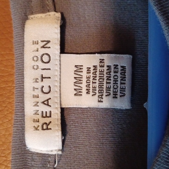 🌺Kenneth Cole Reaction Gray Top - Picture 3 of 11